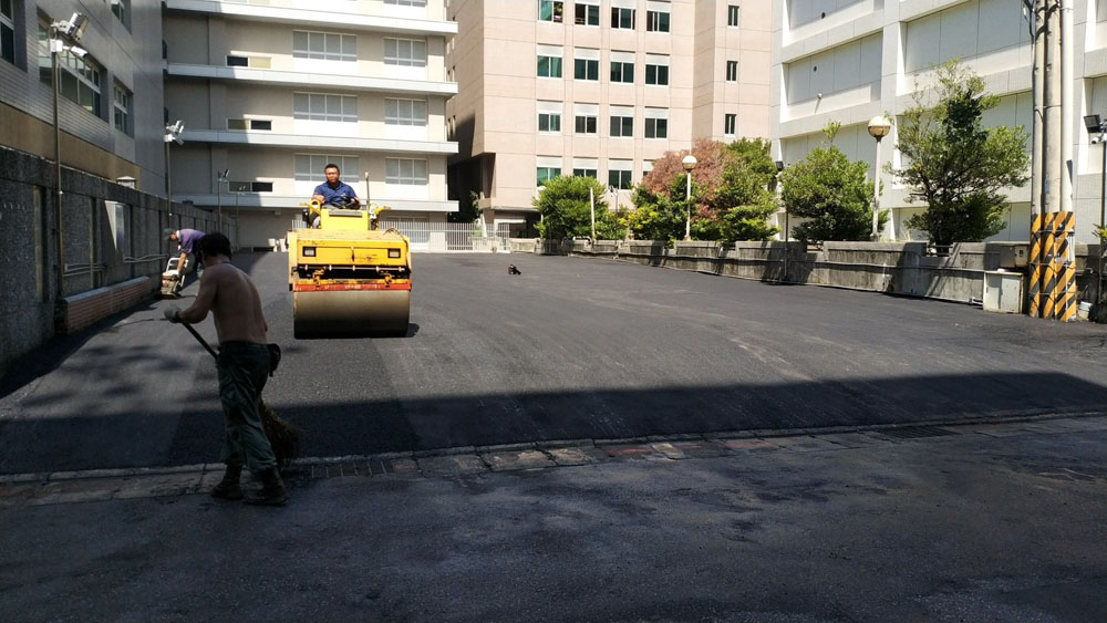 內湖私人停車場瀝青工程
