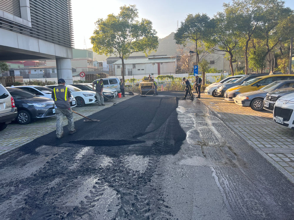 機場捷運停車場瀝青工程